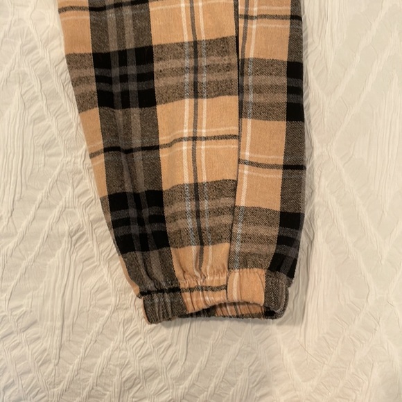 Pants - Picture 2 of 5